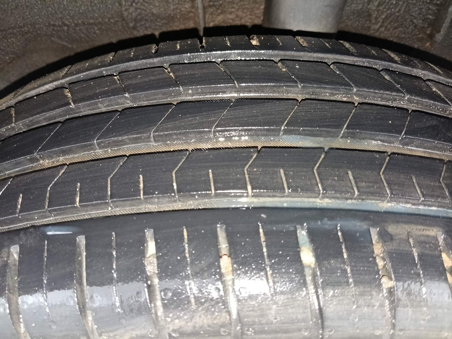 Used 2024 Renault Kiger RXZ Turbo CVT Petrol Automatic tyres LEFT REAR TYRE TREAD VIEW