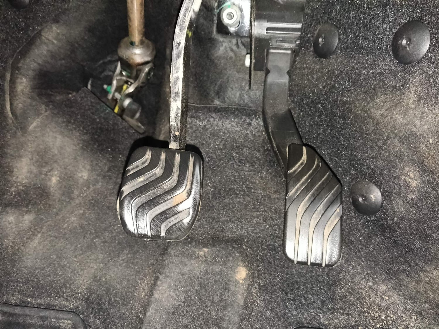Used 2024 Renault Kiger RXZ Turbo CVT Petrol Automatic interior PEDALS VIEW