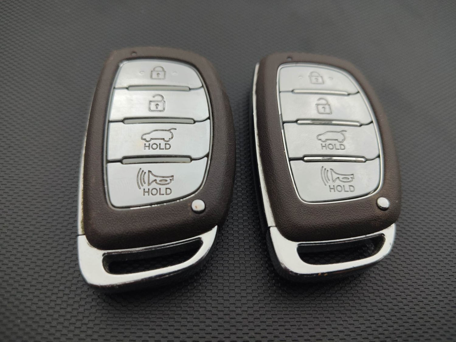 Used 2023 Hyundai New i20 Asta (O) 1.0 Turbo DCT Petrol Automatic extra CAR KEY VIEW