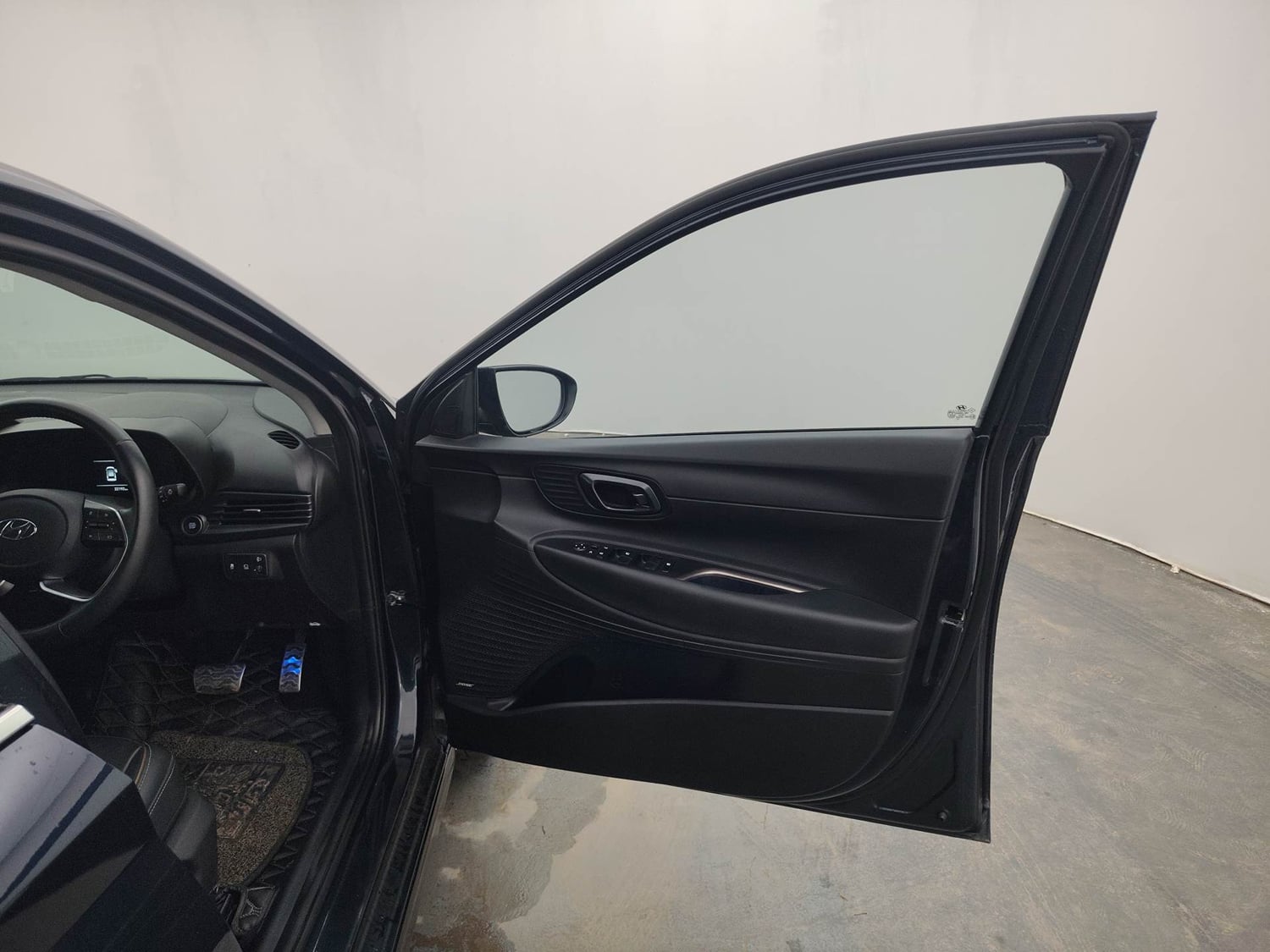 Used 2023 Hyundai New i20 Asta (O) 1.0 Turbo DCT Petrol Automatic interior RIGHT FRONT DOOR OPEN VIEW