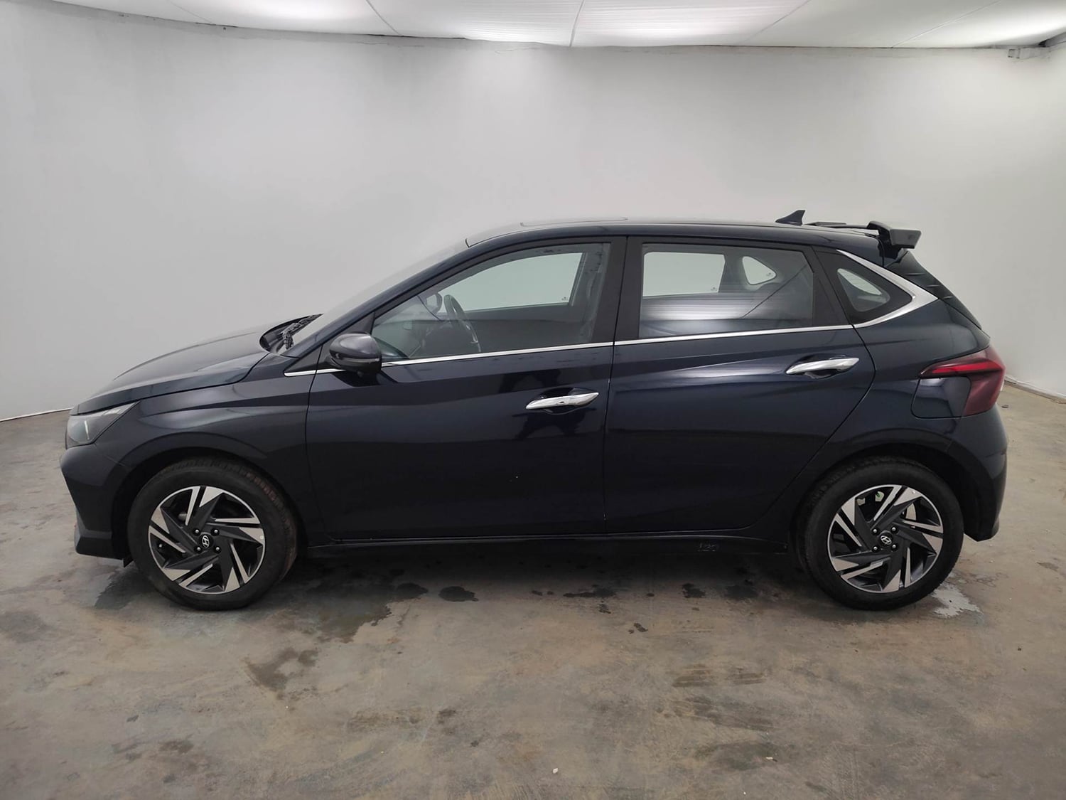 Used 2023 Hyundai New i20 Asta (O) 1.0 Turbo DCT Petrol Automatic exterior LEFT SIDE VIEW