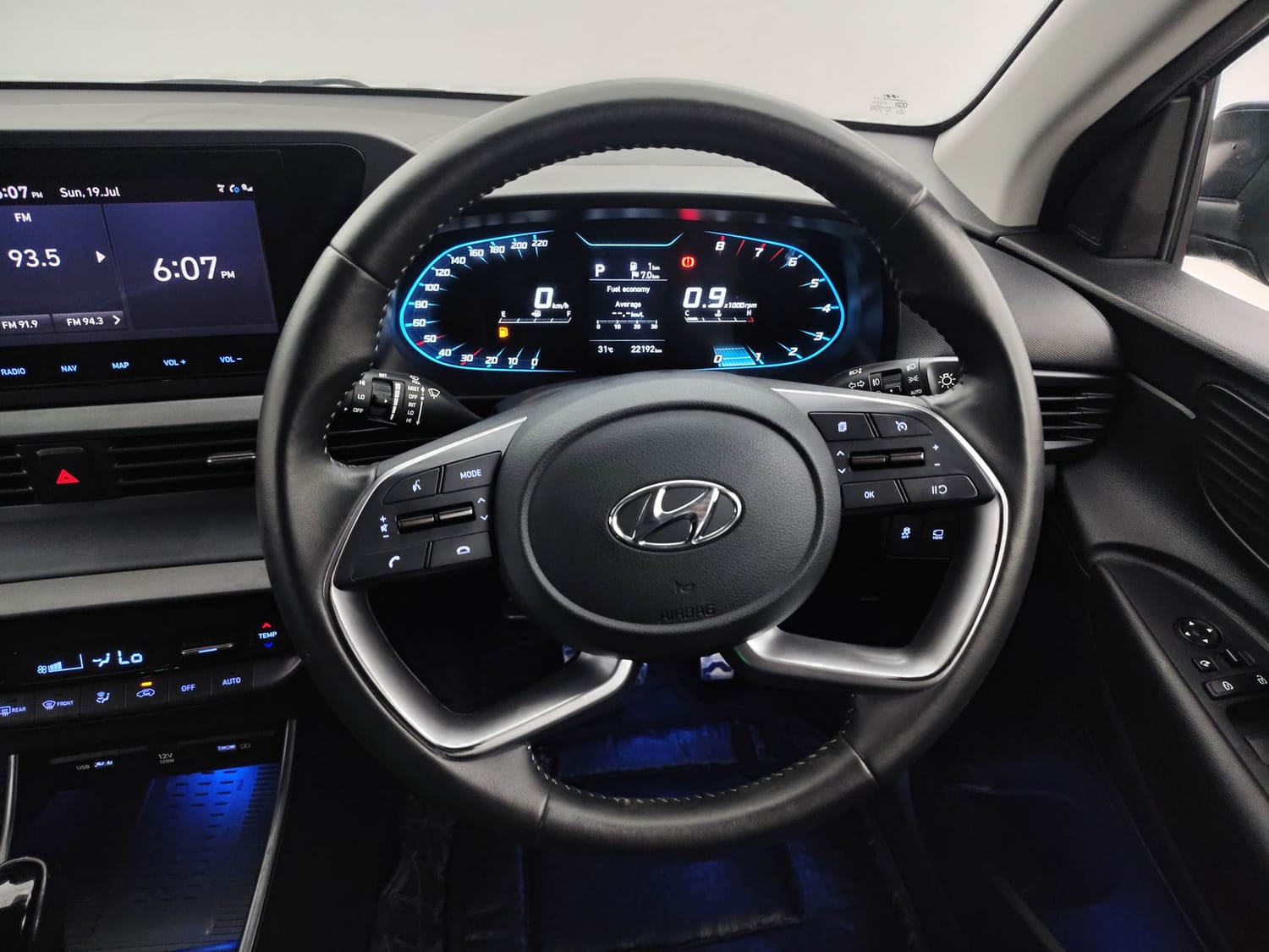 Used 2023 Hyundai New i20 Asta (O) 1.0 Turbo DCT Petrol Automatic interior STEERING VIEW