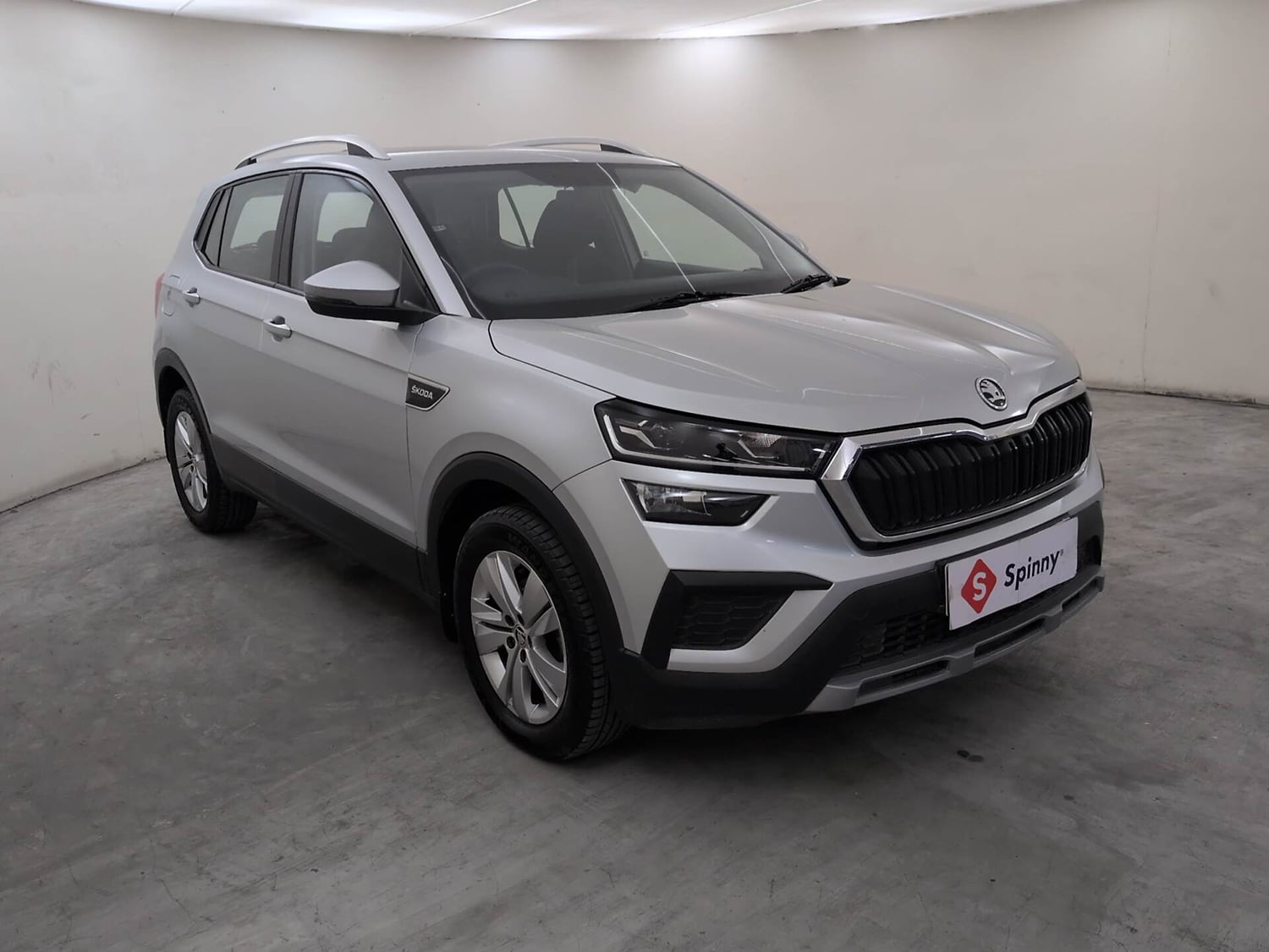 Used 2024 Skoda Kushaq Ambition 1.0L TSI MT Petrol Manual exterior RIGHT FRONT CORNER VIEW