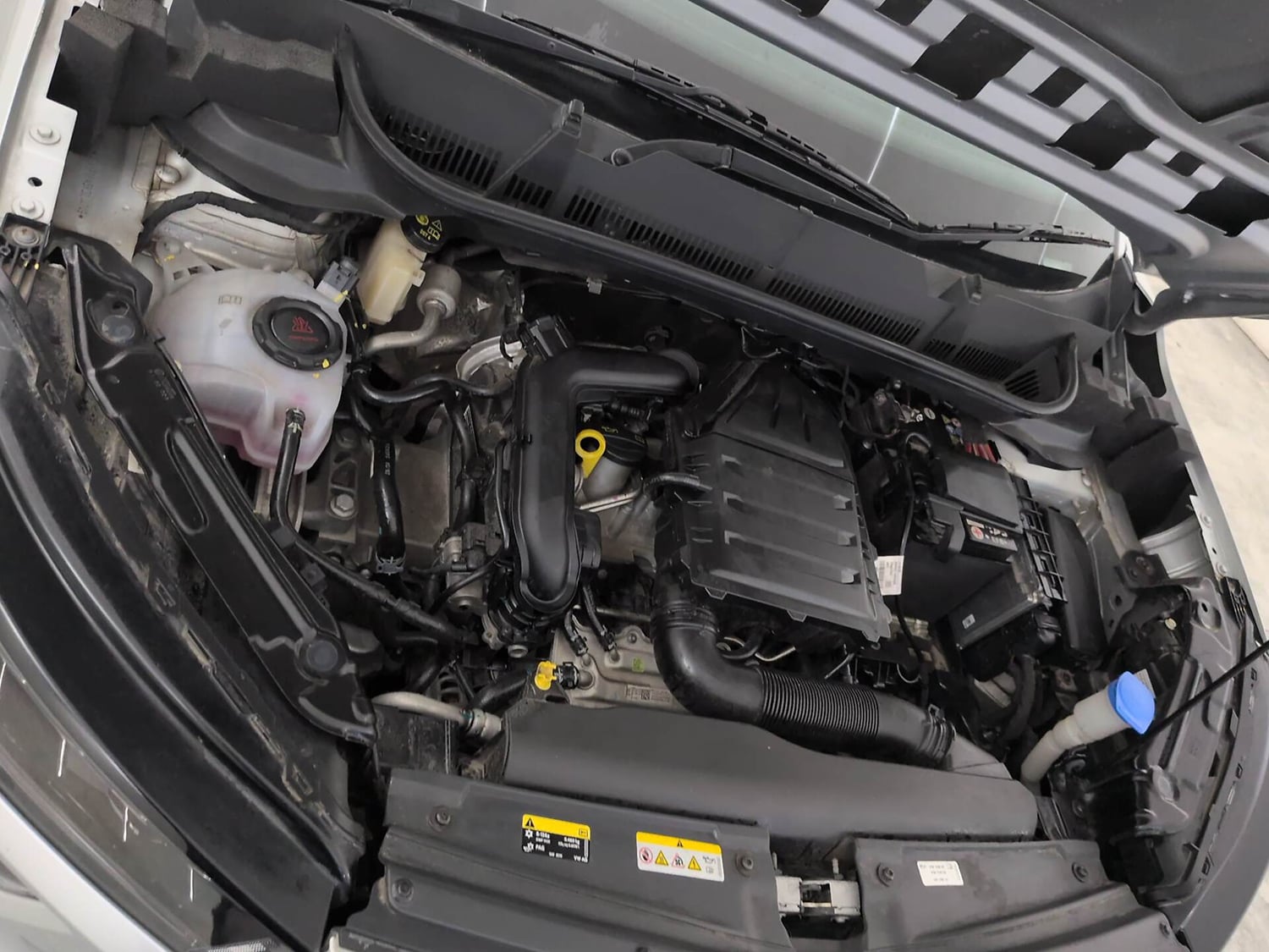 Used 2024 Skoda Kushaq Ambition 1.0L TSI MT Petrol Manual engine ENGINE RIGHT SIDE VIEW