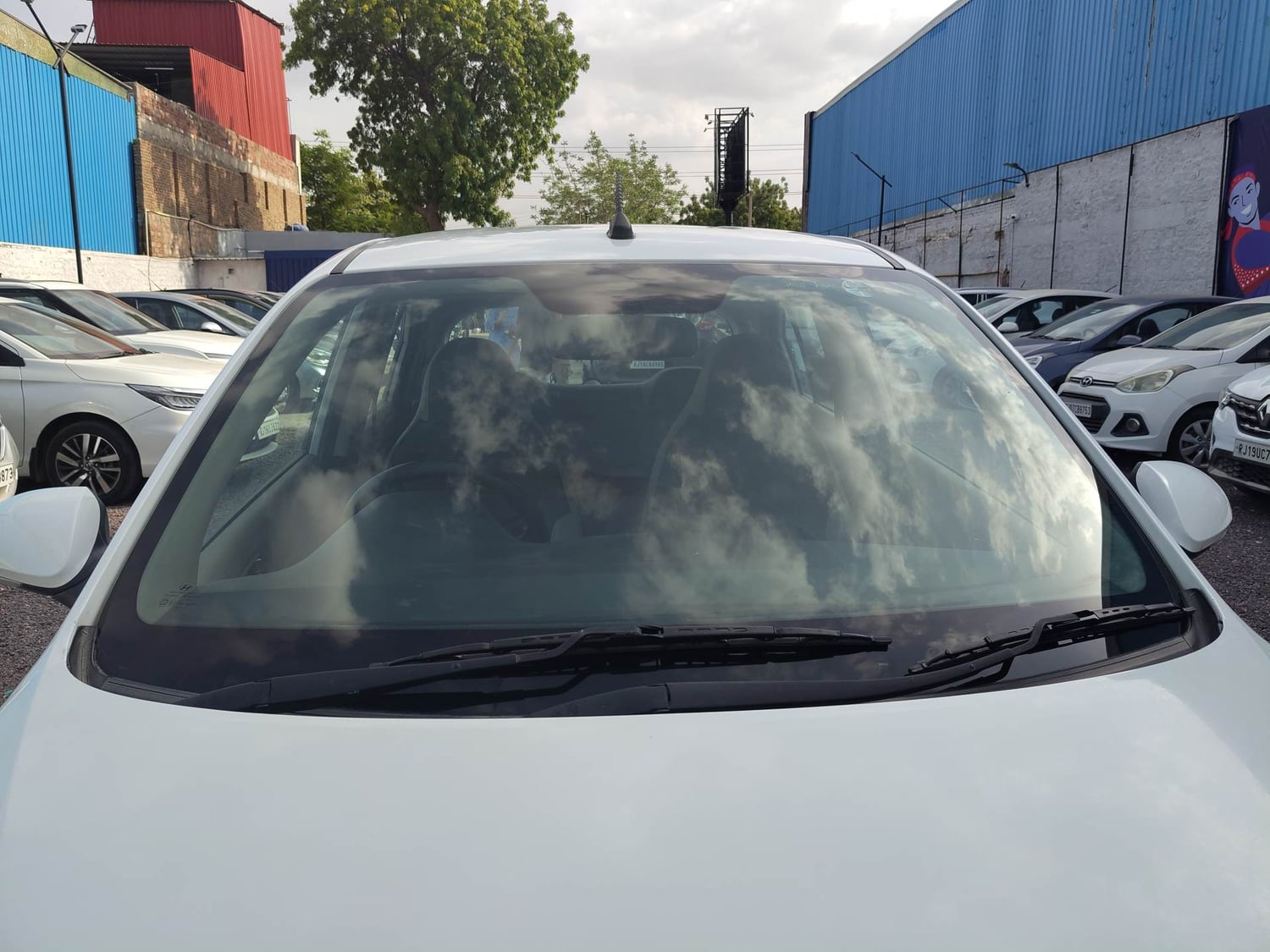 Used 2019 Hyundai New Santro 1.1 Sportz Petrol + CNG (outside fitted) Petrol+cng Manual exterior FRONT WINDSHIELD VIEW