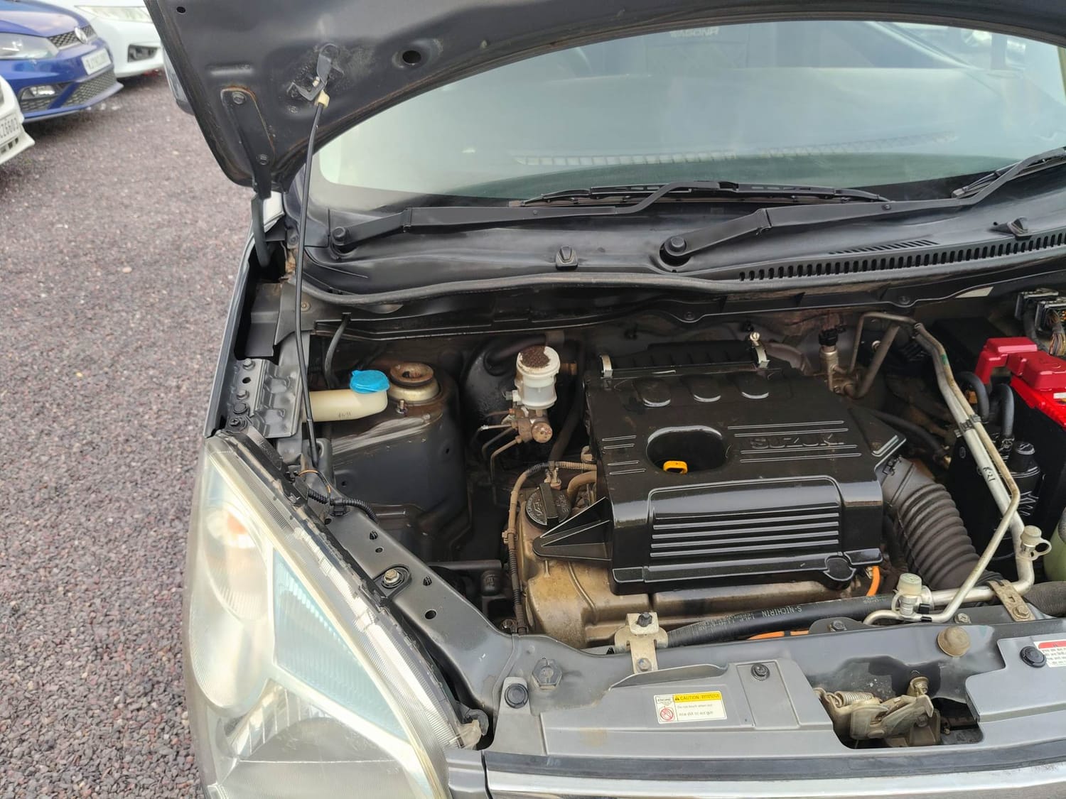Used 2017 Maruti Suzuki Wagon R 1.0 VXI AMT Petrol Automatic engine ENGINE RIGHT SIDE HINGE & APRON VIEW