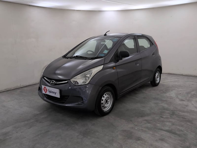 Used 2017 Hyundai Eon Era + Petrol Manual exterior LEFT FRONT CORNER VIEW
