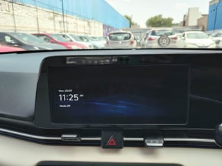 Used 2023 Hyundai Verna SX (O) 1.5 Petrol IVT Petrol Automatic interior MUSIC SYSTEM & AC CONTROL VIEW