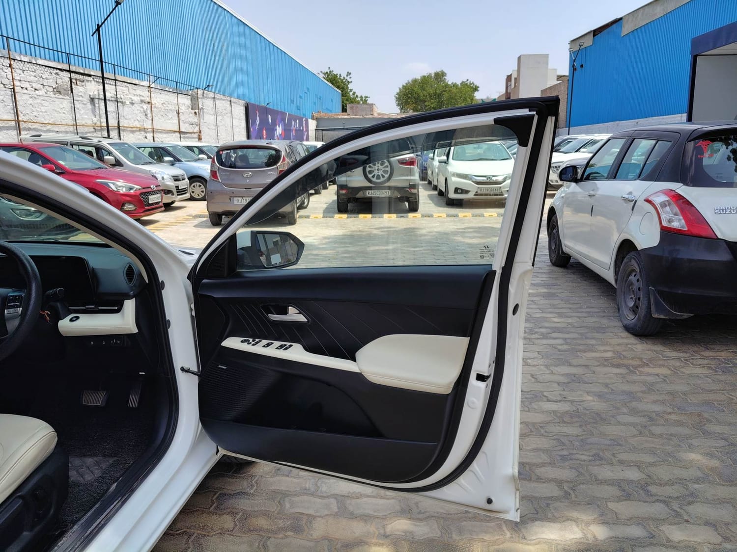 Used 2023 Hyundai Verna SX (O) 1.5 Petrol IVT Petrol Automatic interior RIGHT FRONT DOOR OPEN VIEW