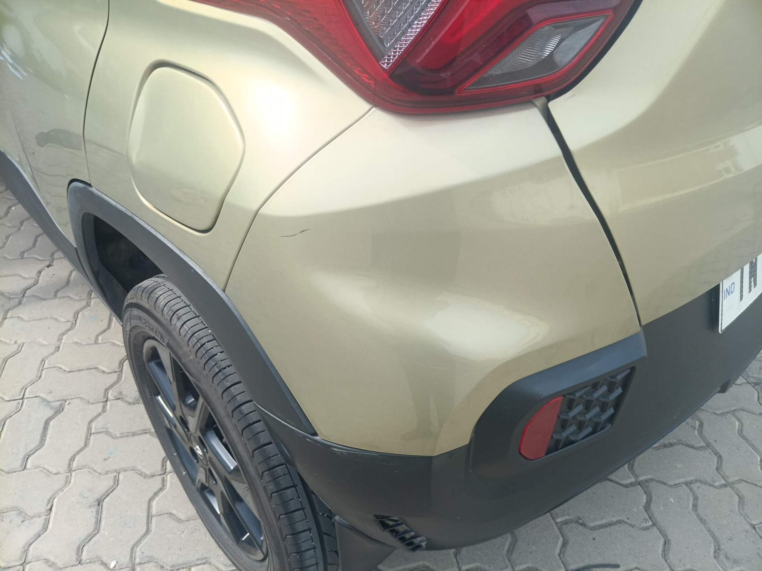 Used 2022 Tata Punch Kaziranga Creative AMT Petrol Automatic dents MINOR SCRATCH
