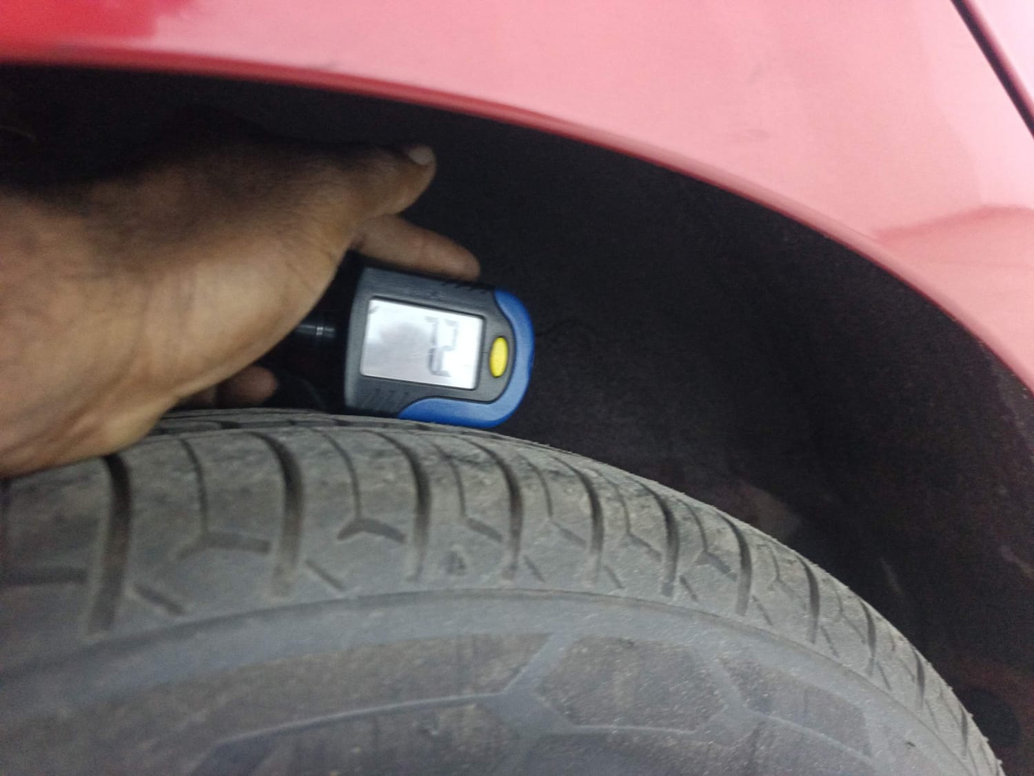 Used 2020 Hyundai Grand i10 Nios Asta U2 1.2 CRDi Diesel Manual tyres RIGHT REAR TYRE TREAD VIEW