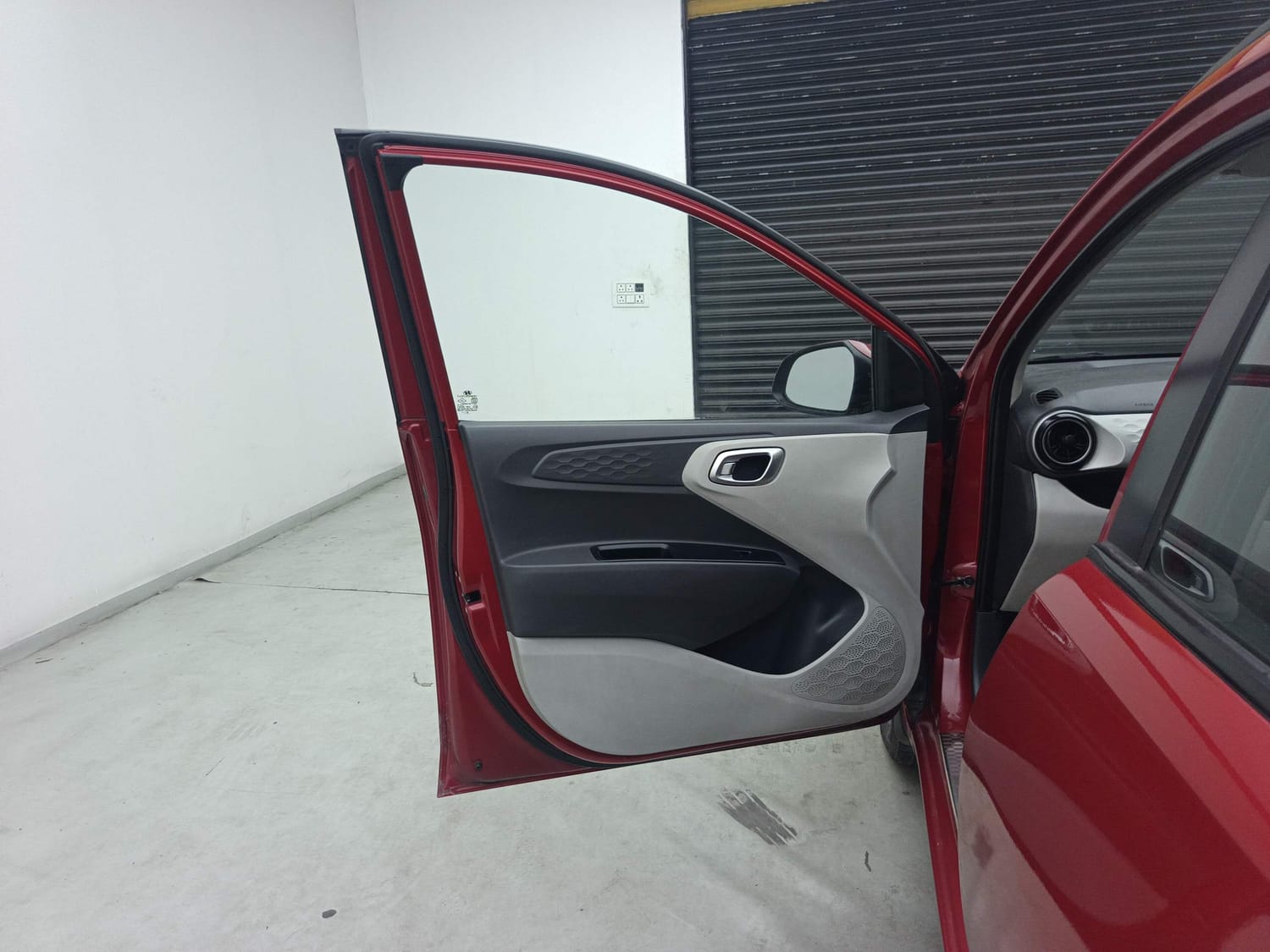 Used 2020 Hyundai Grand i10 Nios Asta U2 1.2 CRDi Diesel Manual interior LEFT FRONT DOOR OPEN VIEW