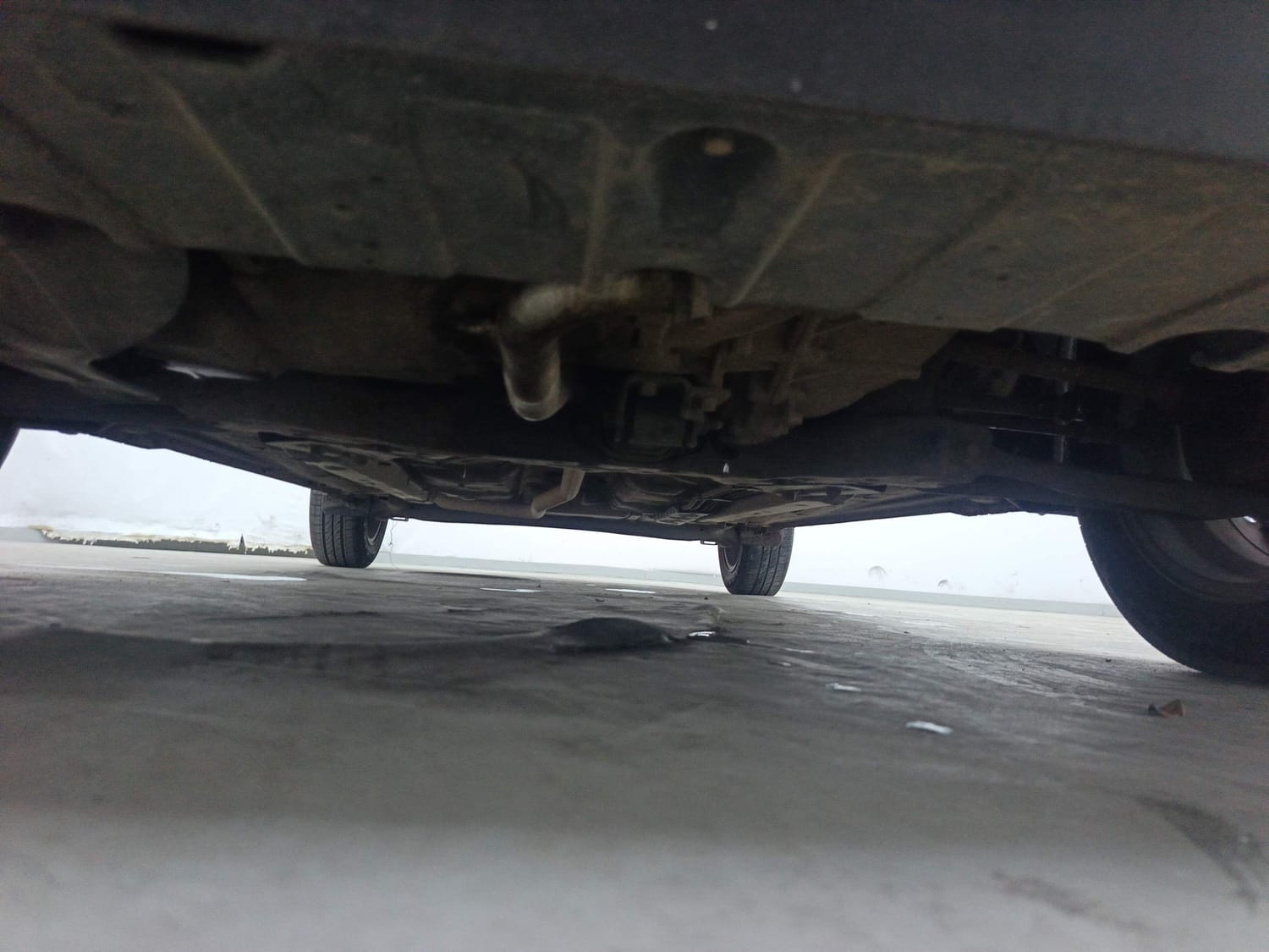 Used 2020 Hyundai Grand i10 Nios Asta U2 1.2 CRDi Diesel Manual extra FRONT LEFT UNDERBODY VIEW