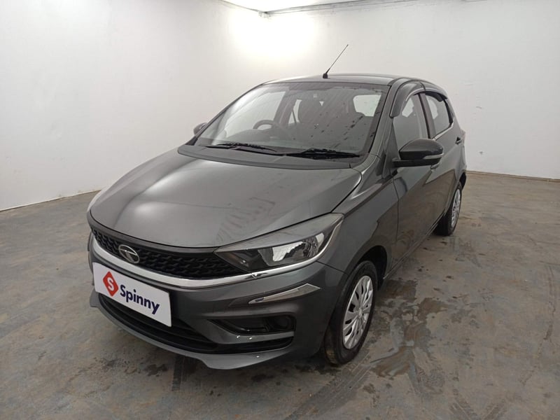 Used 2023 Tata Tiago XT Petrol Manual exterior LEFT FRONT CORNER VIEW