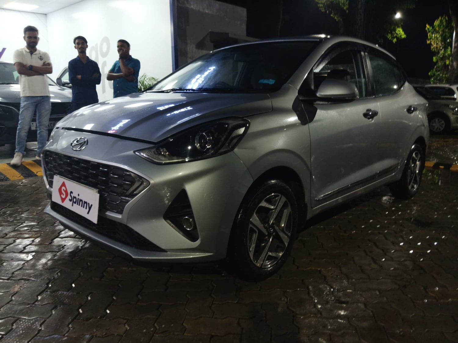 Used 2020 Hyundai Aura SX Plus 1.2 AMT Petrol Petrol Automatic exterior LEFT FRONT CORNER VIEW