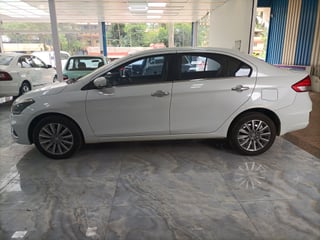 Used 2019 Maruti Suzuki Ciaz Alpha Hybrid 1.5 Petrol Manual exterior LEFT SIDE VIEW