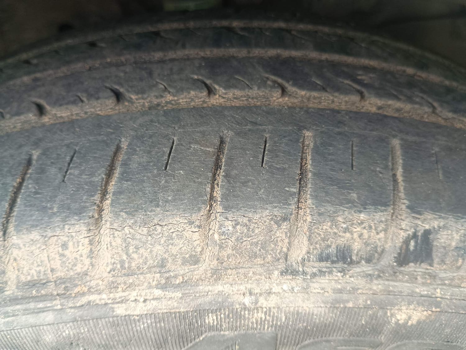 Used 2019 Honda City V Petrol Petrol Manual tyres RIGHT FRONT TYRE TREAD VIEW