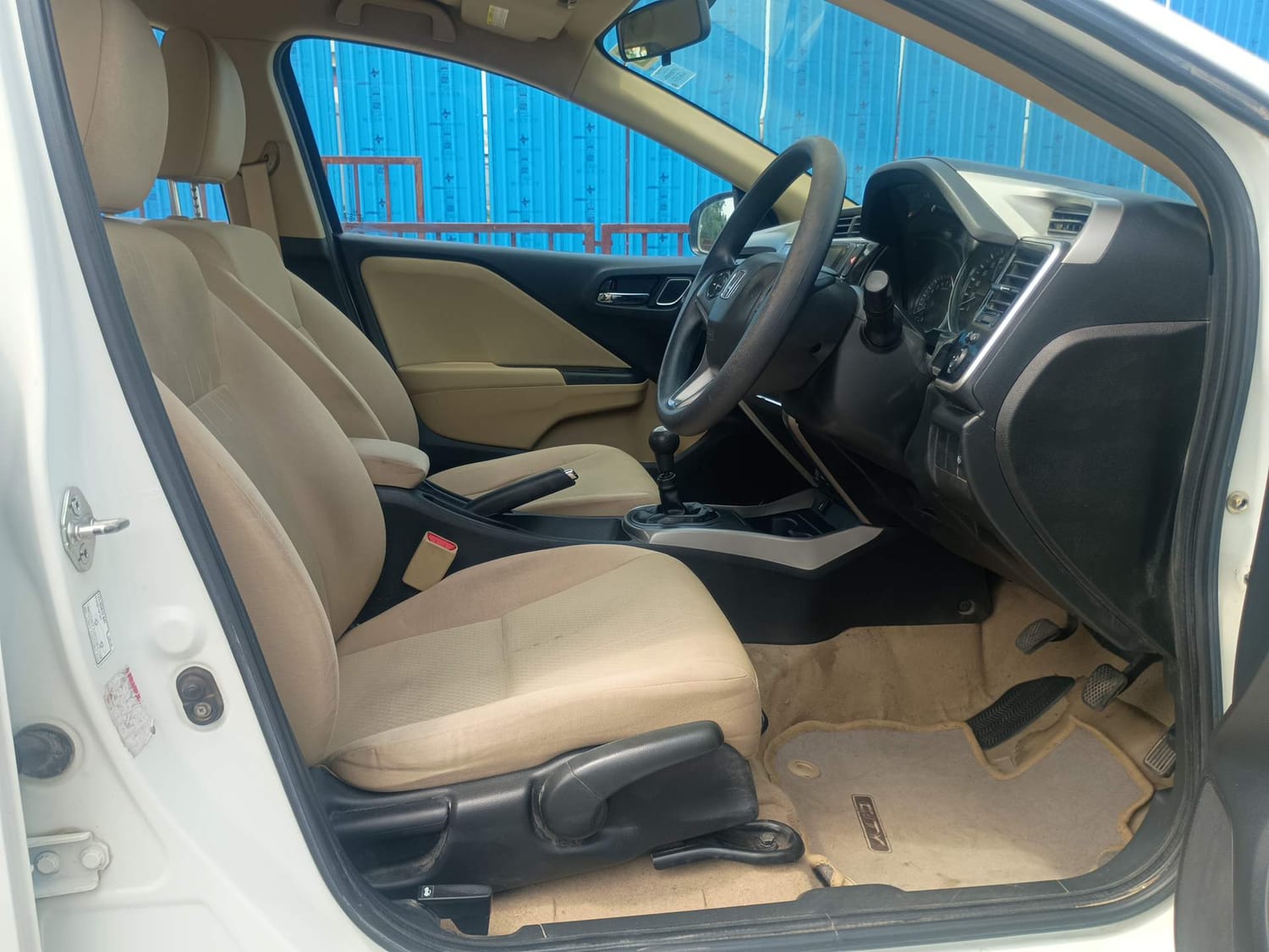 Used 2019 Honda City V Petrol Petrol Manual interior RIGHT SIDE FRONT DOOR CABIN VIEW