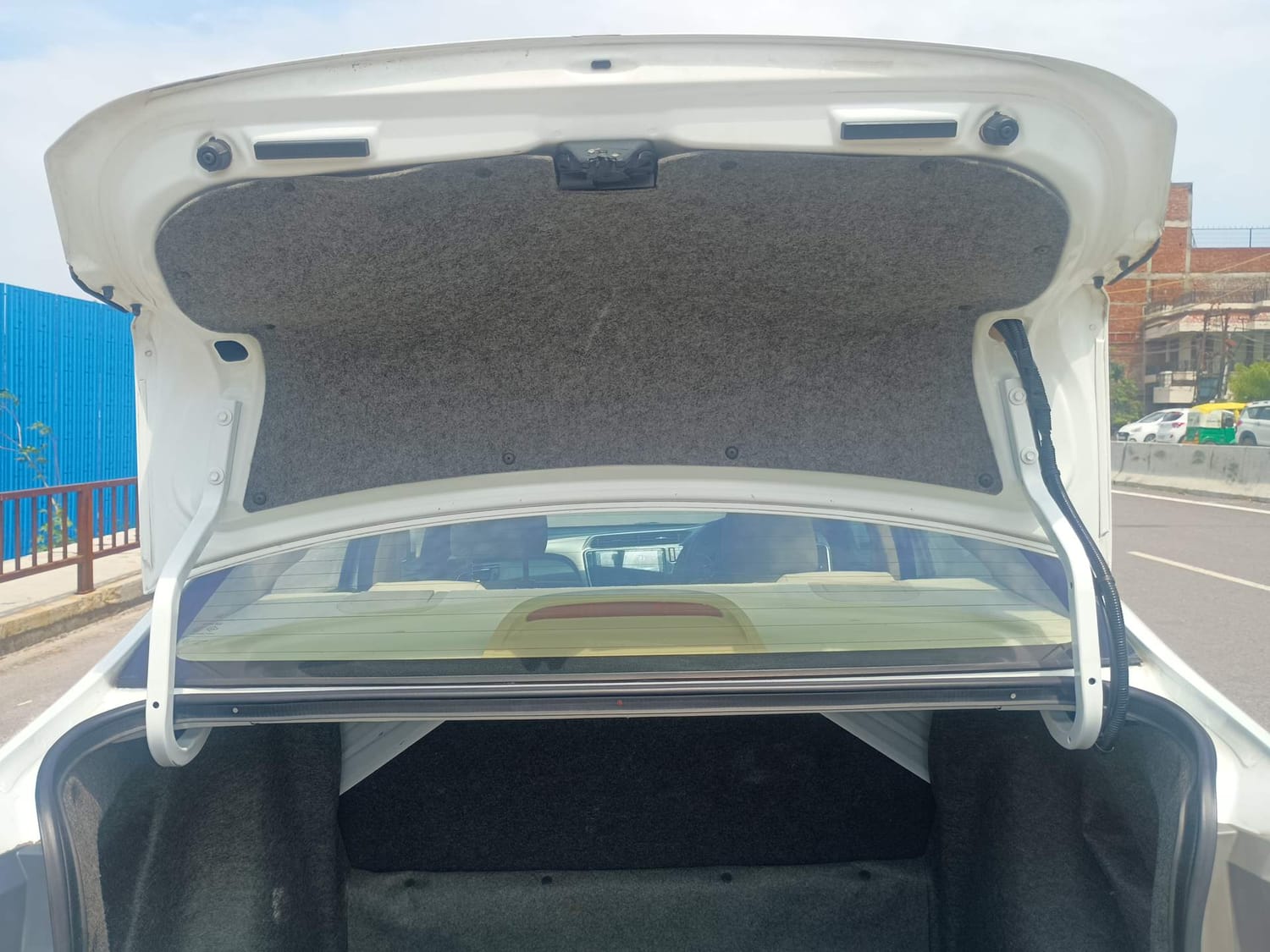 Used 2019 Honda City V Petrol Petrol Manual interior DICKY DOOR OPEN VIEW