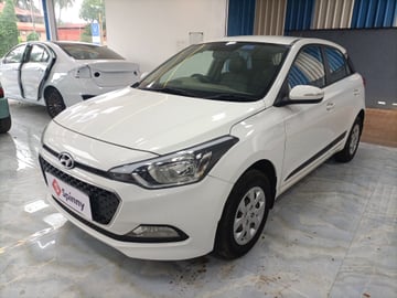 Used 2016 Hyundai Elite i20 Sportz 1.2 Petrol Manual Image