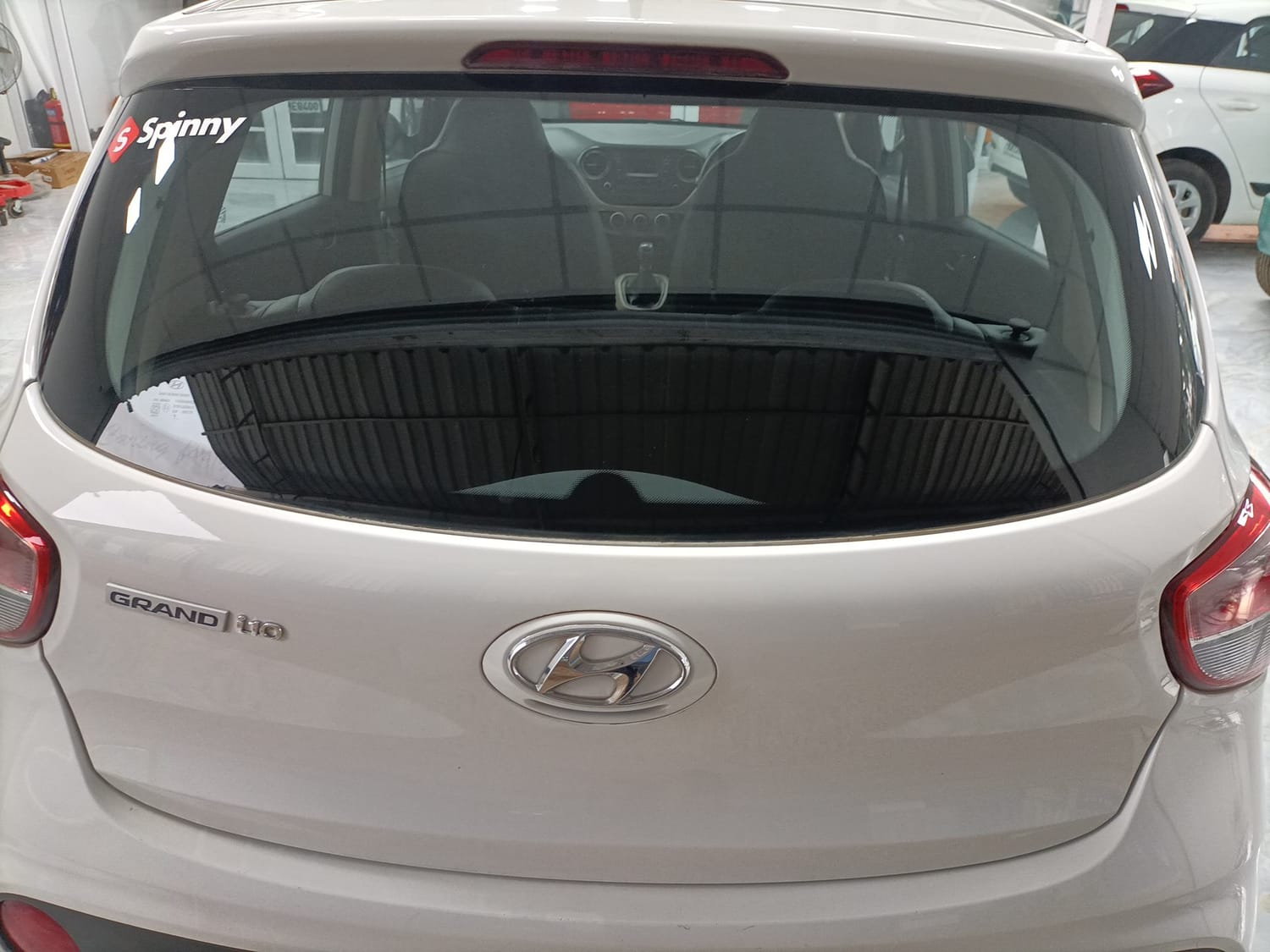 Used 2018 Hyundai Grand i10 Magna 1.2 Kappa VTVT Petrol Manual exterior BACK WINDSHIELD VIEW