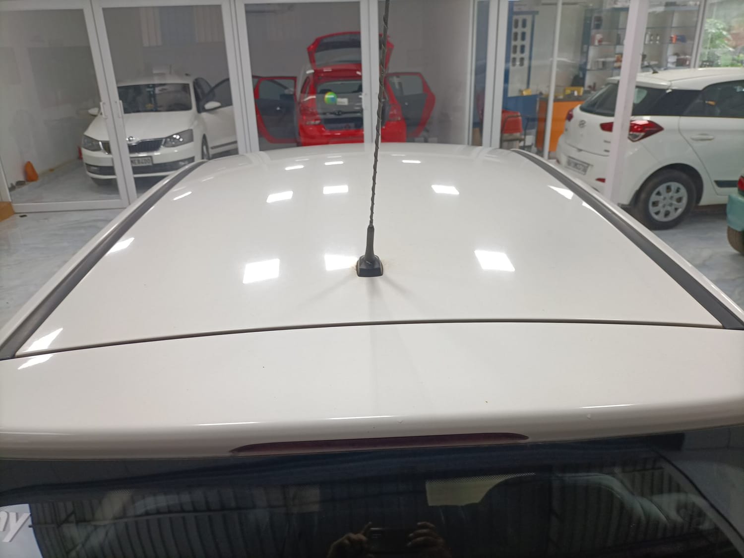 Used 2018 Hyundai Grand i10 Magna 1.2 Kappa VTVT Petrol Manual exterior EXTERIOR ROOF VIEW