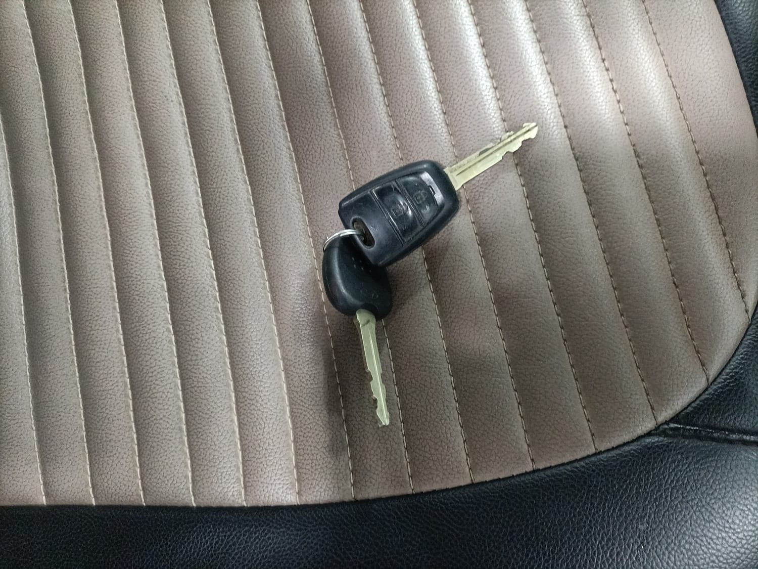 Used 2018 Hyundai Grand i10 Magna 1.2 Kappa VTVT Petrol Manual extra CAR KEY VIEW
