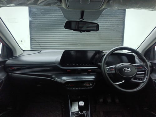 Used 2021 Hyundai New i20 Asta (O) 1.2 MT Dual Tone Petrol Manual interior DASHBOARD VIEW