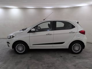 Used 2017 Tata Tiago Revotron XZ Petrol Manual exterior LEFT SIDE VIEW