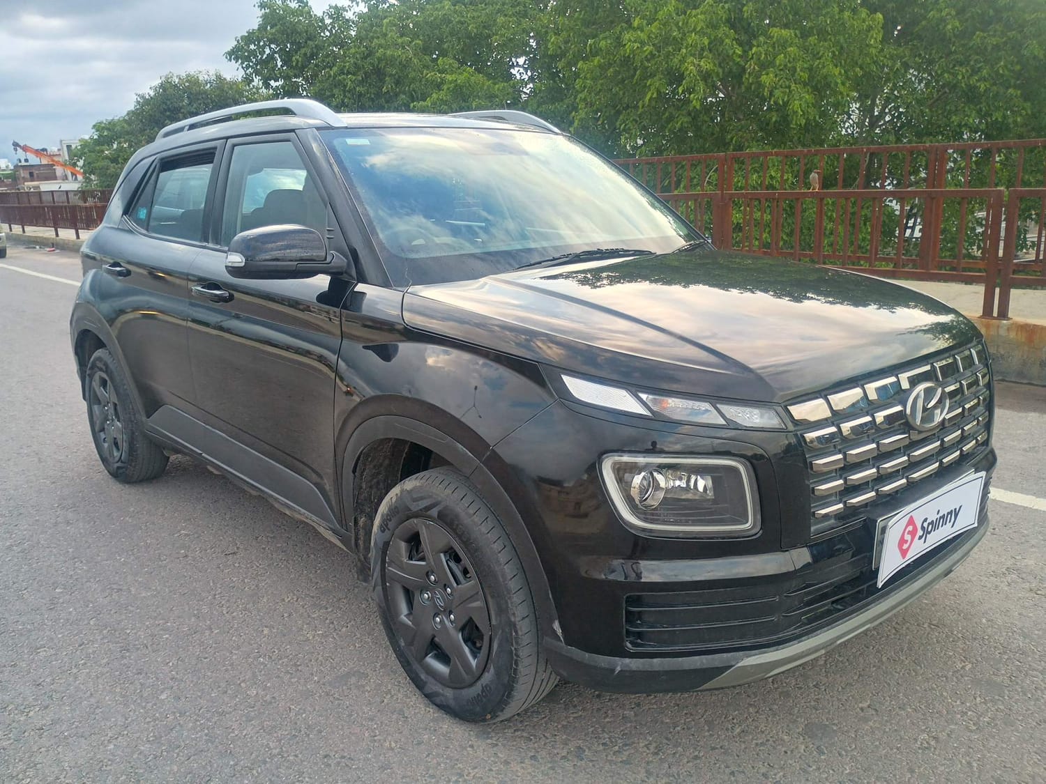 Used 2023 Hyundai Venue SX 1.2 Petrol Petrol Manual exterior RIGHT FRONT CORNER VIEW