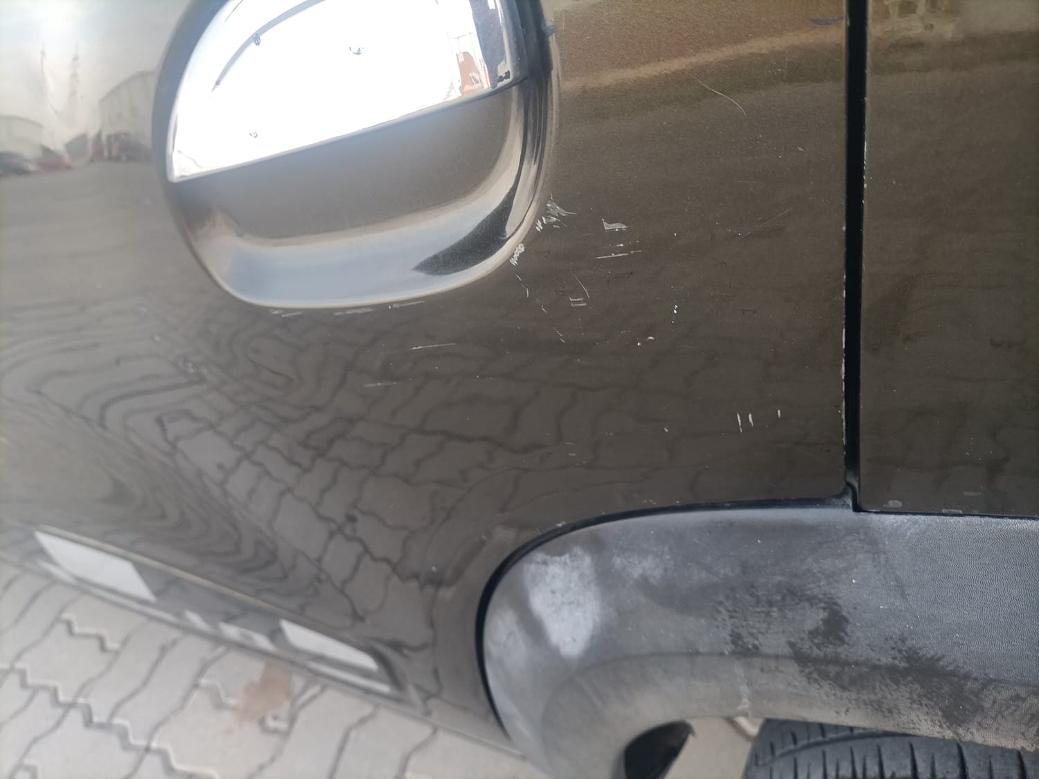 Used 2017 Renault Kwid RXT (O) 1.0 SCE Edition Petrol Manual dents MINOR SCRATCH