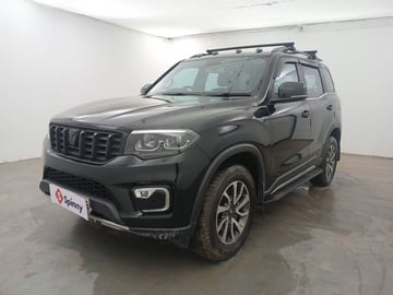 Used 2023 Mahindra Scorpio N Z8 L Petrol AT 7 STR Petrol Automatic Image