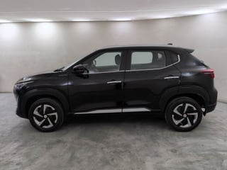 Used 2023 Nissan Magnite XV Premium Petrol Manual exterior LEFT SIDE VIEW