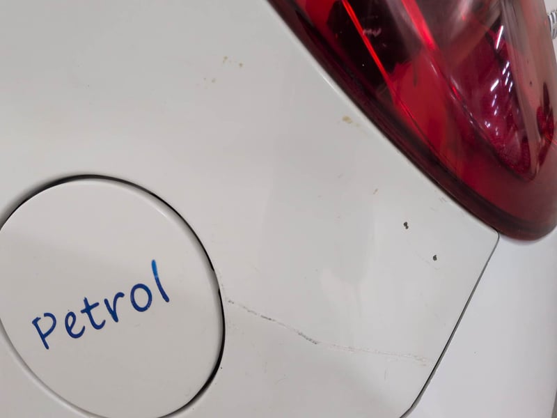 Used 2016 hyundai Eon Magna+ (O) Petrol Manual dents MINOR SCRATCH