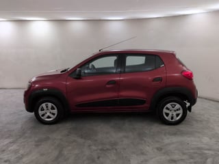 Used 2016 Renault Kwid RXT Petrol Manual exterior LEFT SIDE VIEW
