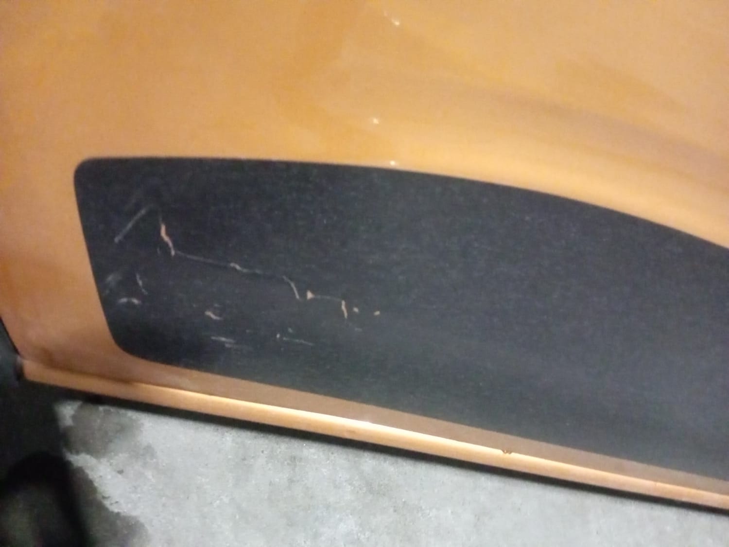 Used 2023 Renault Triber RXZ EASY-R AMT Petrol Automatic dents MINOR SCRATCH