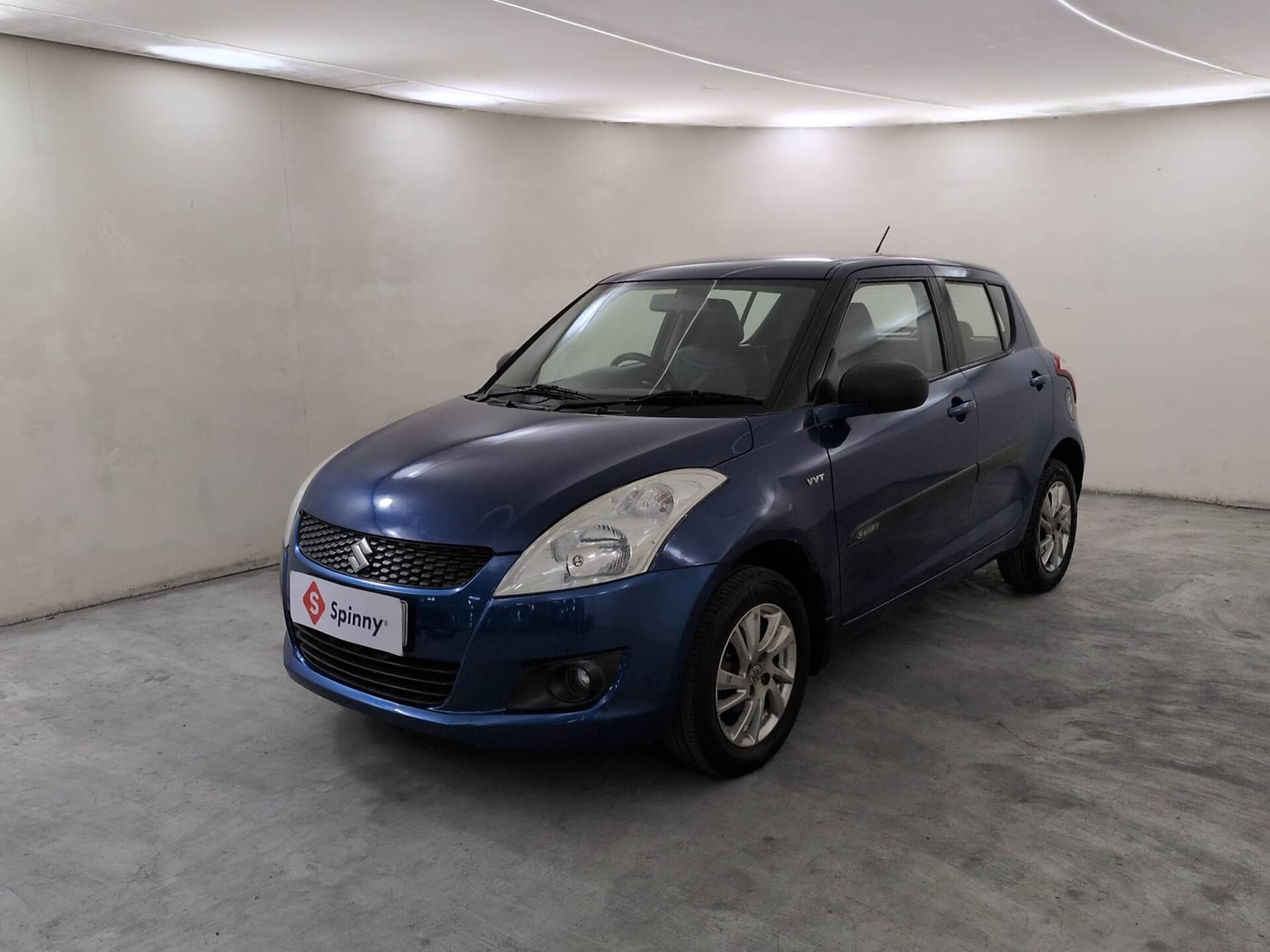 Used 2014 Maruti Suzuki Swift ZXi Petrol Manual exterior LEFT FRONT CORNER VIEW