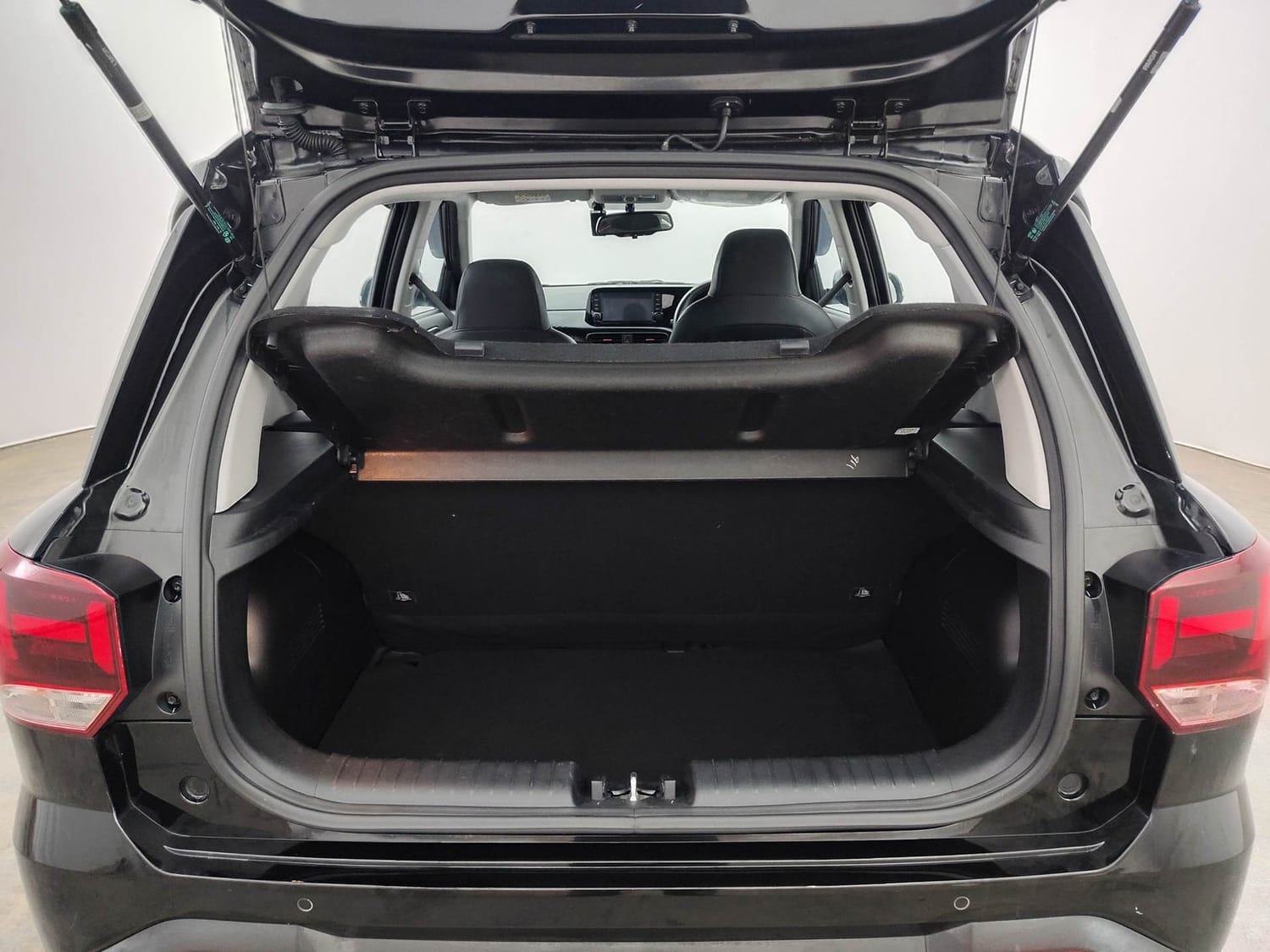 Used 2024 Hyundai Exter SX (O) Connect 1.2 AMT Knight Edition Petrol Automatic interior DICKY INSIDE VIEW