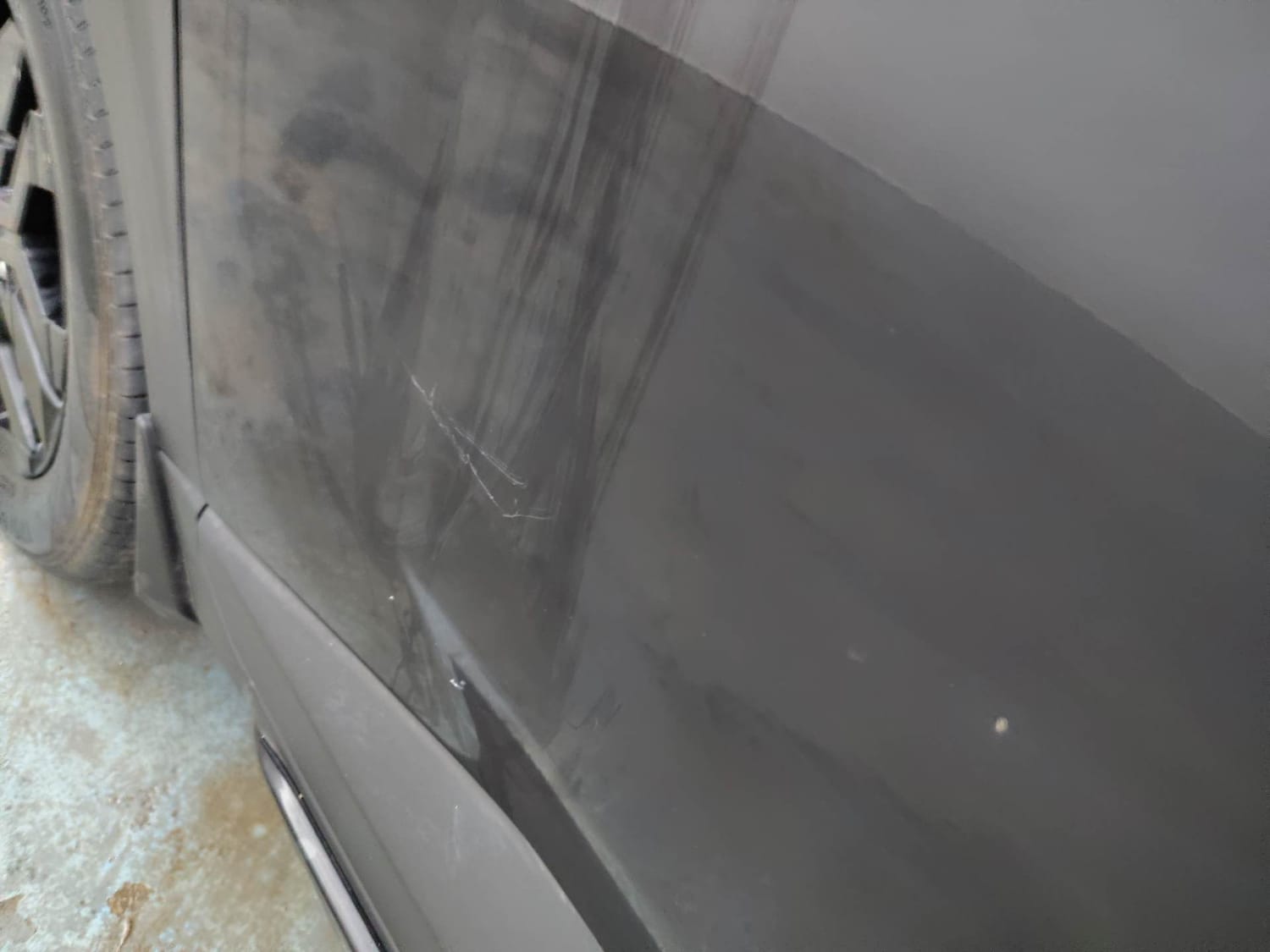 Used 2024 Hyundai Exter SX (O) Connect 1.2 AMT Knight Edition Petrol Automatic dents MINOR SCRATCH
