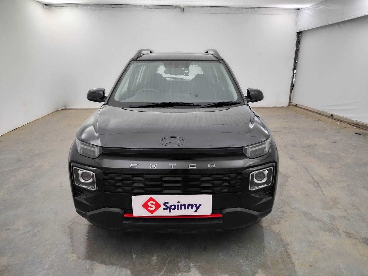 Used 2024 Hyundai Exter SX (O) Connect 1.2 AMT Knight Edition Petrol Automatic exterior FRONT VIEW