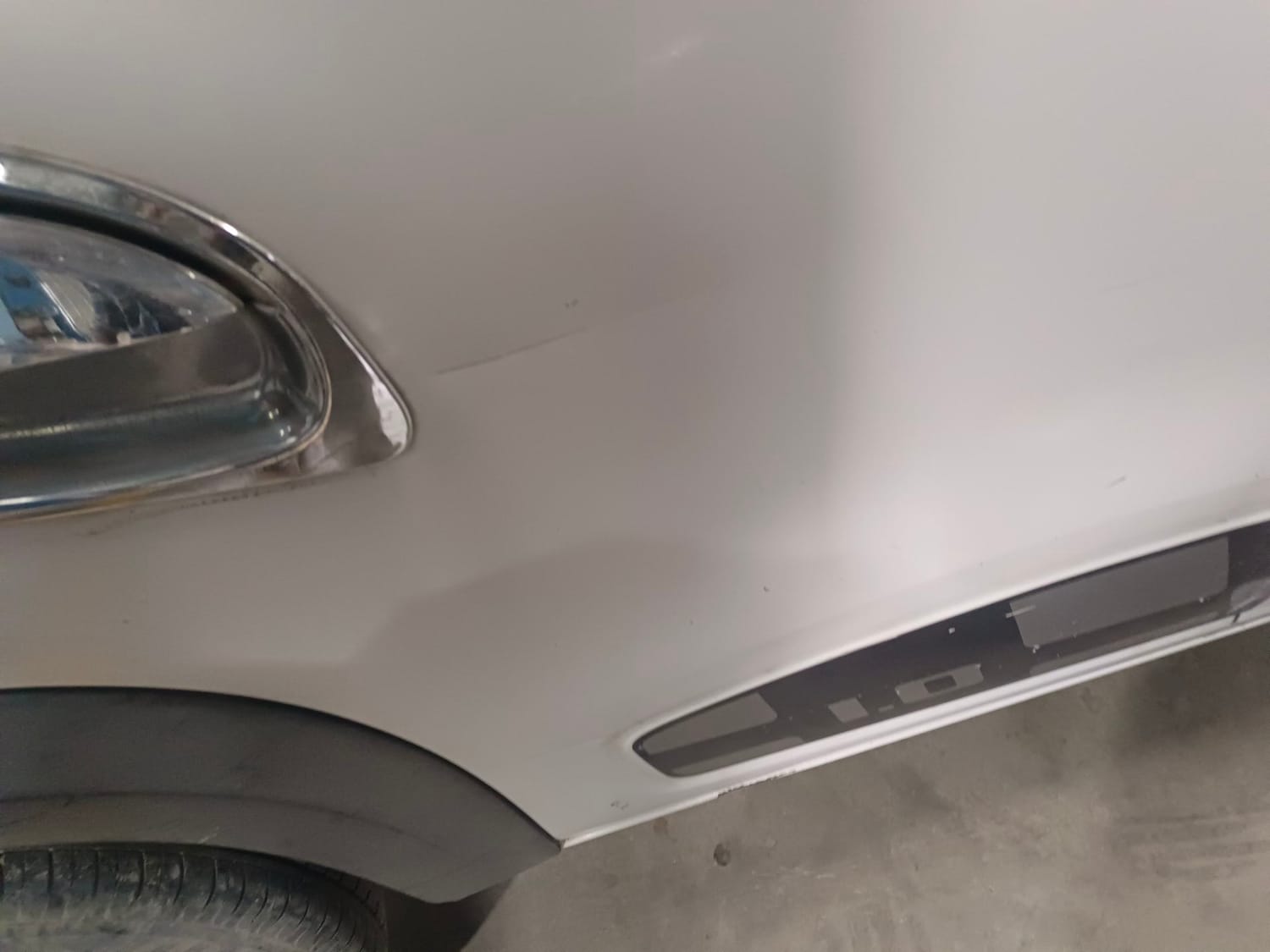 Used 2017 Renault Kwid 1.0 RXT Petrol Manual dents MINOR SCRATCH
