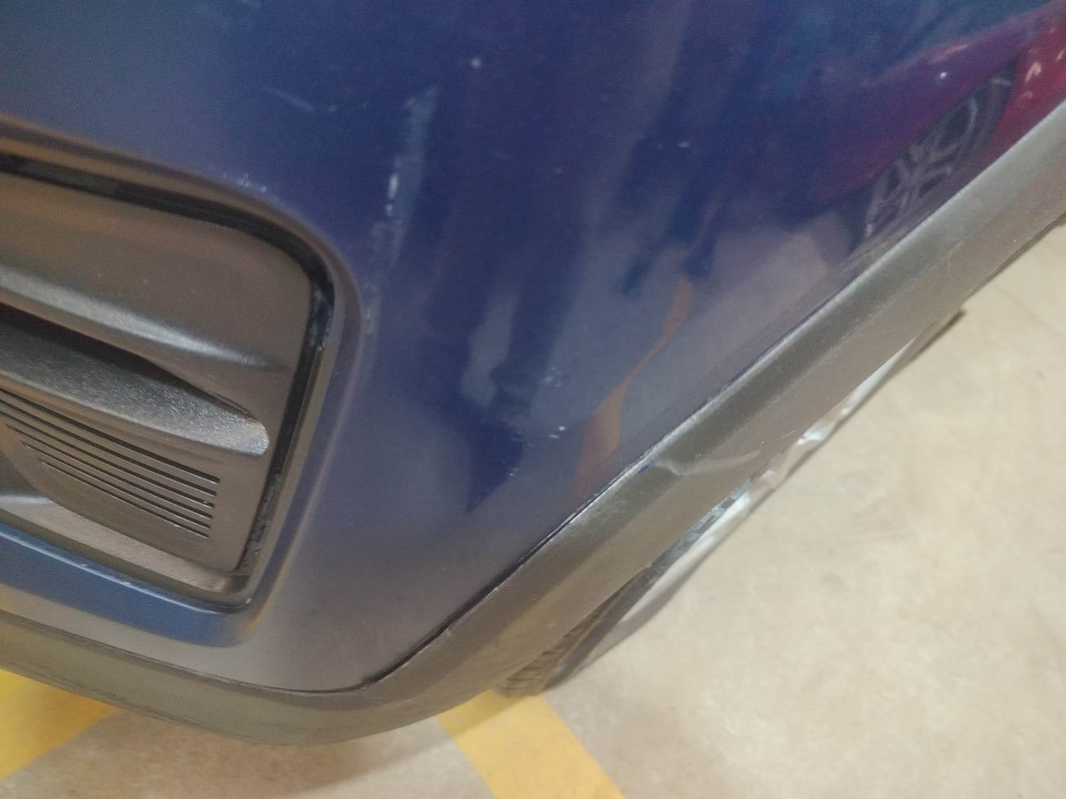 Used 2021 Renault Triber RXT Petrol Manual dents MINOR SCRATCH