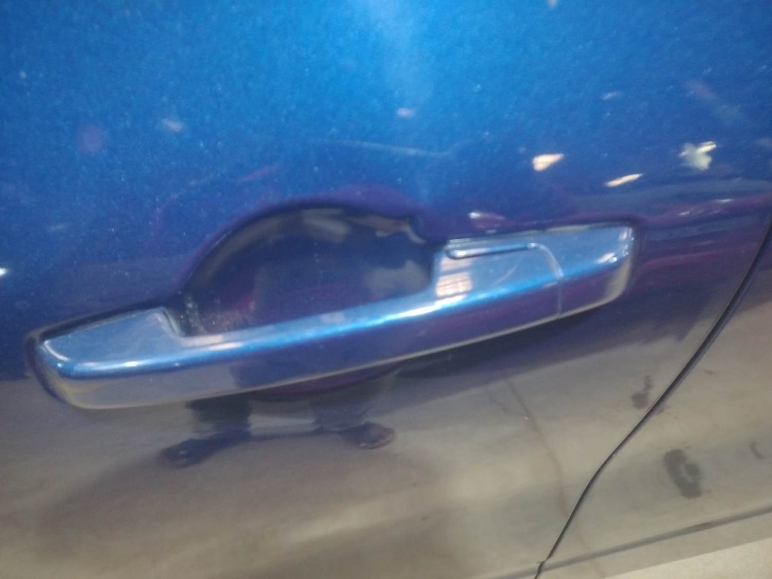 Used 2021 Renault Triber RXT Petrol Manual dents MINOR DENT
