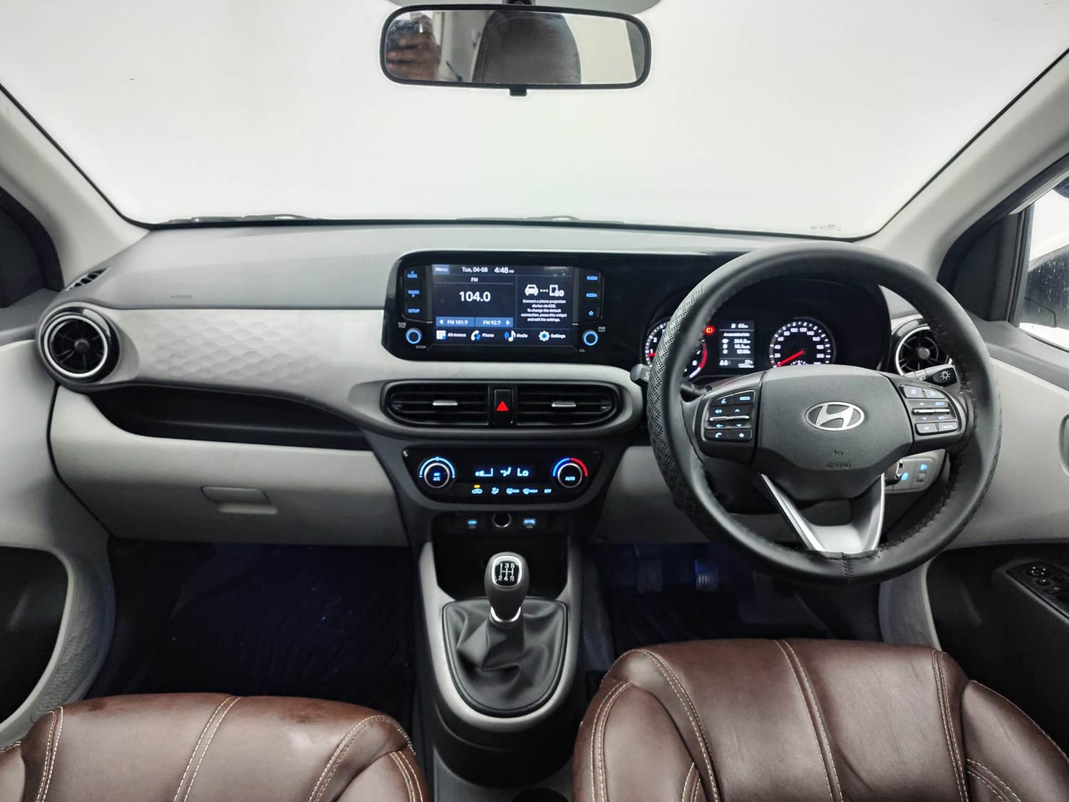 Used 2024 Hyundai Grand i10 Nios Sportz 1.2 Kappa VTVT Petrol Manual interior DASHBOARD VIEW