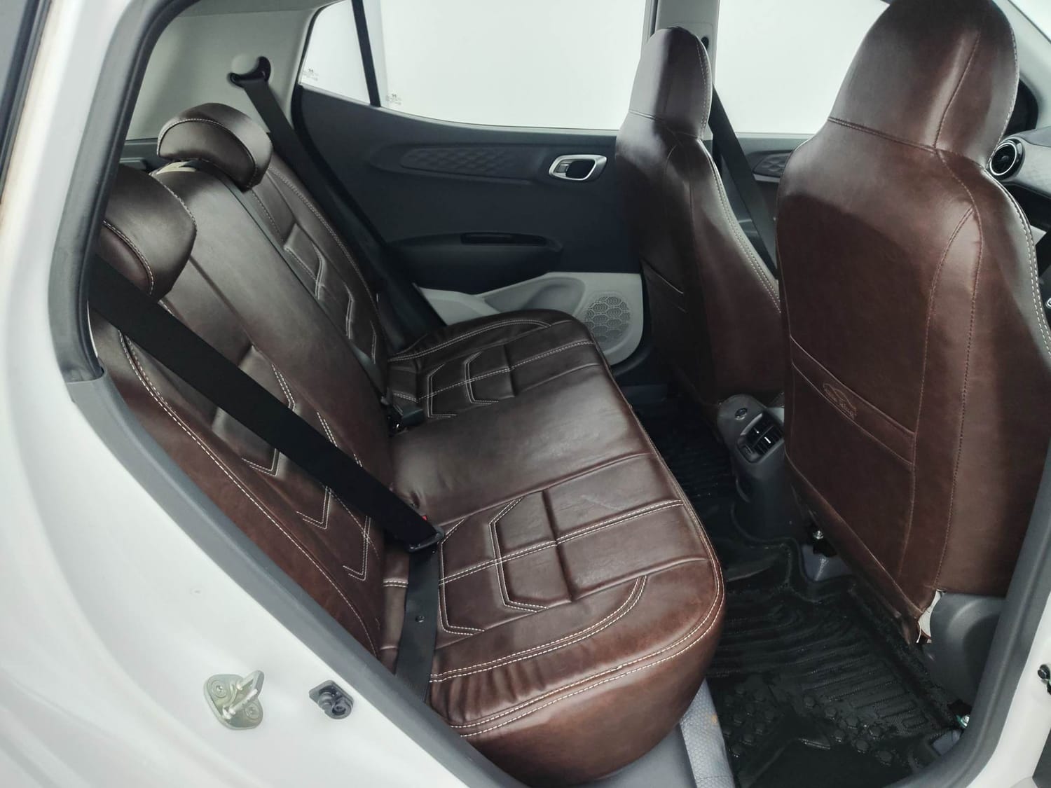 Used 2024 Hyundai Grand i10 Nios Sportz 1.2 Kappa VTVT Petrol Manual interior RIGHT SIDE REAR DOOR CABIN VIEW