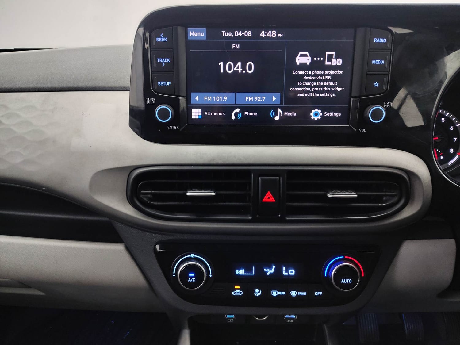 Used 2024 Hyundai Grand i10 Nios Sportz 1.2 Kappa VTVT Petrol Manual interior MUSIC SYSTEM & AC CONTROL VIEW