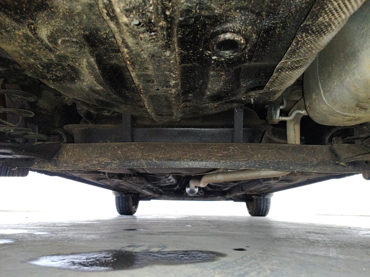 Used 2024 Hyundai Grand i10 Nios Sportz 1.2 Kappa VTVT Petrol Manual extra REAR UNDERBODY VIEW (TAKEN FROM REAR)