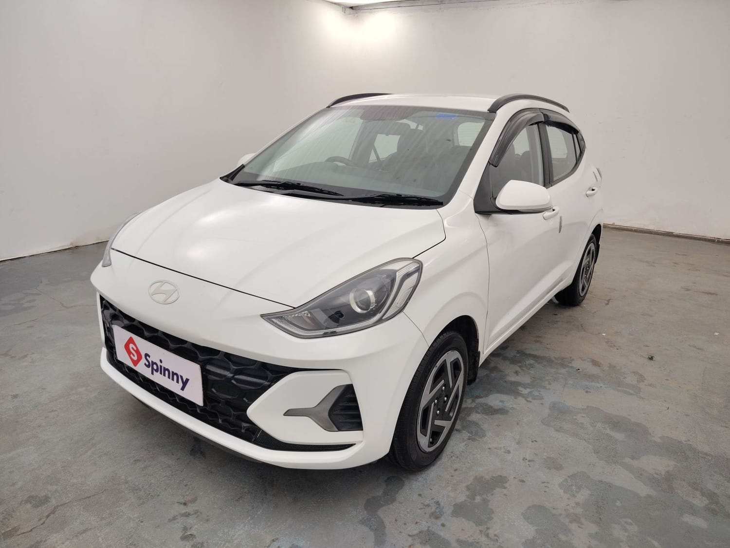 Used 2024 Hyundai Grand i10 Nios Sportz 1.2 Kappa VTVT Petrol Manual exterior LEFT FRONT CORNER VIEW