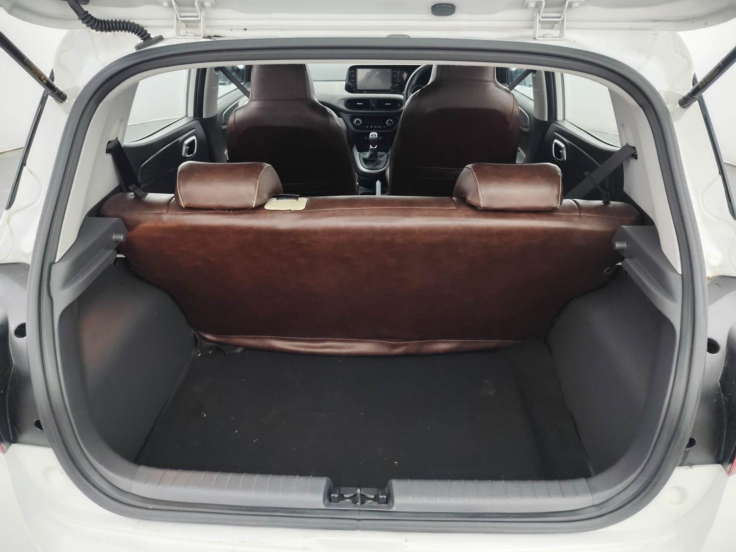 Used 2024 Hyundai Grand i10 Nios Sportz 1.2 Kappa VTVT Petrol Manual interior DICKY INSIDE VIEW