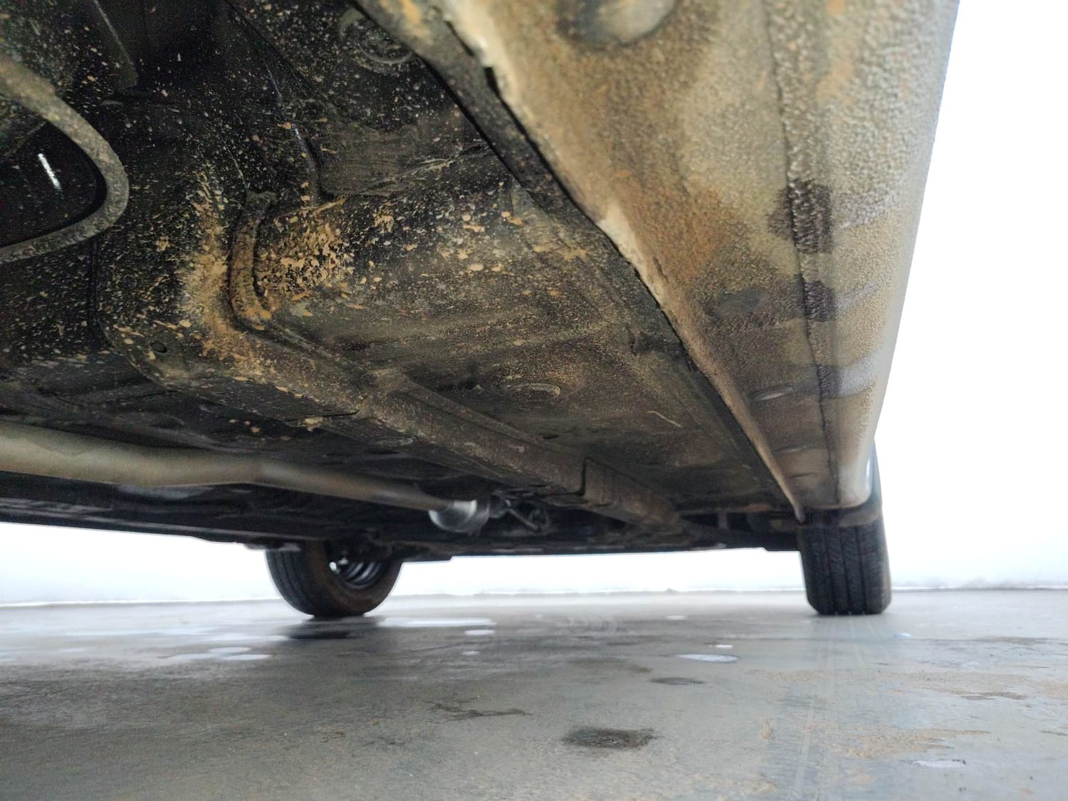 Used 2024 Hyundai Grand i10 Nios Sportz 1.2 Kappa VTVT Petrol Manual extra REAR RIGHT UNDERBODY VIEW